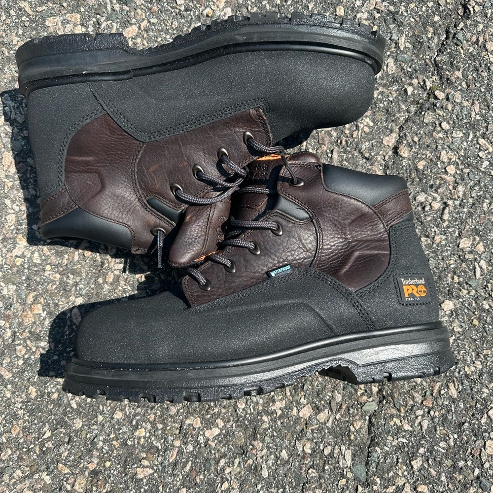 Timberland Brown and Black Leather Boots with Sturdy Rubber Sole